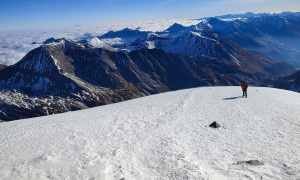 Hochtour Großglockner - beim Bahnhof mit Blick zur Franz-Josefs-Höhe Hochtour Großglockner - beim Bahnhof mit Blick zur Franz-Josefs-Höhe