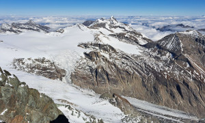Hochtour Großglockner - beim Bahnhof, Blick zum Großen Wiesbachhorn Hochtour Großglockner - beim Bahnhof, Blick zum Großen Wiesbachhorn