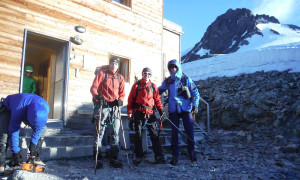 Piz Palü Überschreitung - Start bei Marco e Rosa Hütte Piz Palü Überschreitung - Start bei Marco e Rosa Hütte
