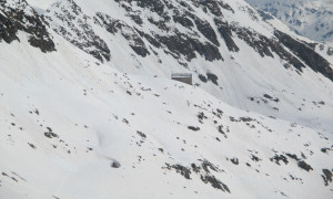 Etappe 3 - Blick zur Neuen Prager Hütte Etappe 3 - Blick zur Neuen Prager Hütte