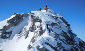 Skihochtour Hochalmspitze - Blick zum Gipfel Skihochtour Hochalmspitze - Blick zum Gipfel
