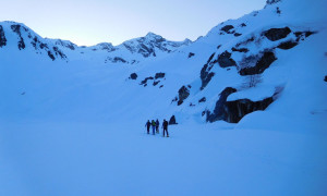 Skihochtour Dreiherrrenspitze - bei Lahnermoos mit Gipfelblick Skihochtour Dreiherrrenspitze - bei Lahnermoos mit Gipfelblick